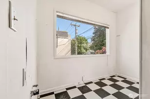 700 Warren Ave N, Seattle, WA 98109 - Photo 15