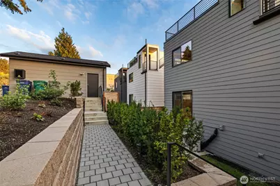 246 5th Avenue W, Kirkland, WA 98033 - Photo 25