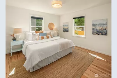 8015 42nd Avenue NE, Seattle, WA 98115 - Photo 13
