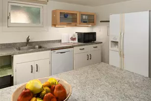 8015 42nd Ave NE, Seattle, WA 98115 - Photo 23