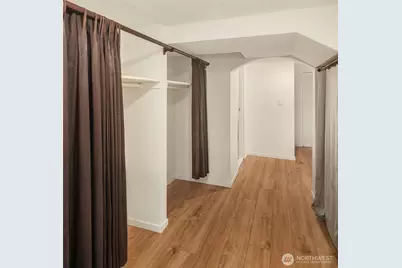 8015 42nd Avenue NE, Seattle, WA 98115 - Photo 27