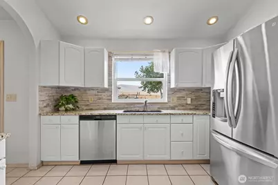 511 Saint Hilaire Road, Yakima, WA 98901 - Photo 13