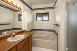 11925 73rd Pl NE, Kirkland, WA 98034 - Photo 29