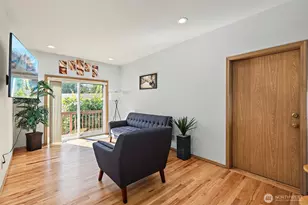 10821 Crestwood Dr S, Seattle, WA 98178 - Photo 9
