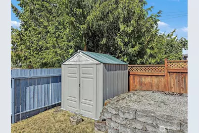 10821 Crestwood Drive S, Seattle, WA 98178 - Photo 35