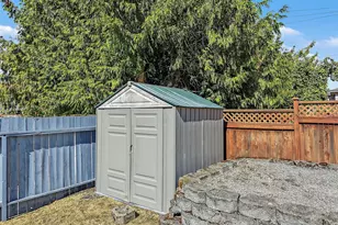 10821 Crestwood Dr S, Seattle, WA 98178 - Photo 35