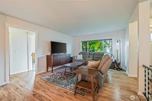 1126 Eighth St, Wenatchee, WA 98801 - Photo 3