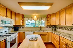 815 Evans Dr, Sedro Woolley, WA 98284 - Photo 7