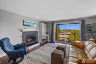 7111 Linden Ave N, Seattle, WA 98103 - Photo 3