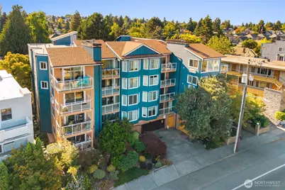 7111 Linden Avenue N #304, Seattle, WA 98103 - Photo 39