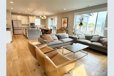 12916 136th Place NE, Kirkland, WA 98034 - Photo 11