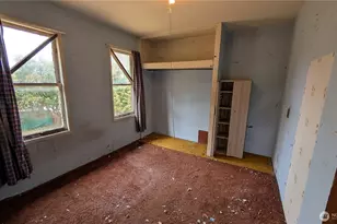 1811 W 5th St, Port Angeles, WA 98363 - Photo 9