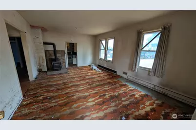 1811 W 5th Street, Port Angeles, WA 98363 - Photo 3