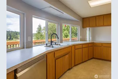 10234 Rhody Drive, Port Hadlock-Irondale, WA 98325 - Photo 13