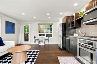 1710 Dexter Ave N, Seattle, WA 98109 - Photo 9