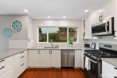 [Address not provided], Sammamish, WA 98075 - Photo 5