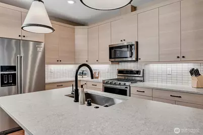 14105 SE 153rd Place, Renton, WA 98058 - Photo 7