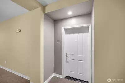 1731 10th Avenue NE #B105, Issaquah, WA 98029 - Photo 3