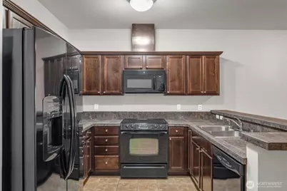 1731 10th Avenue NE #B105, Issaquah, WA 98029 - Photo 11