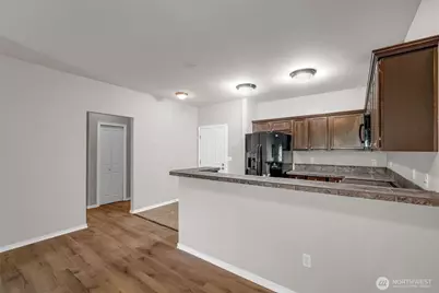 1731 10th Avenue NE #B105, Issaquah, WA 98029 - Photo 7