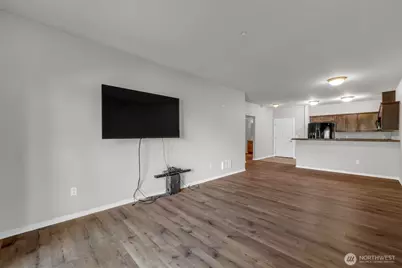1731 10th Avenue NE #B105, Issaquah, WA 98029 - Photo 5