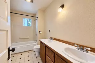 1423 S Yakima Ave, Tacoma, WA 98405 - Photo 27