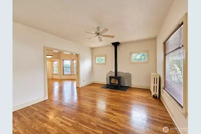 1423 S Yakima Avenue, Tacoma, WA 98405 - Photo 5