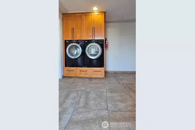 8601 Scenic Drive, Yakima, WA 98908 - Photo 13