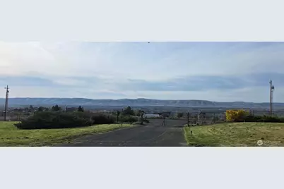 8601 Scenic Drive, Yakima, WA 98908 - Photo 5