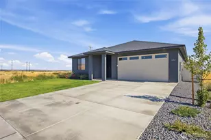 930 L St NE, Ephrata, WA 98823 - Photo 3