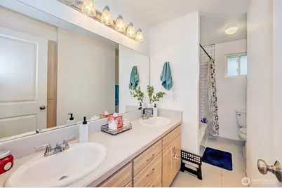 19501 1st Ave SE, Bothell, WA 98012 - Photo 13