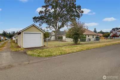 511 Louviers Avenue, DuPont, WA 98327 - Photo 25