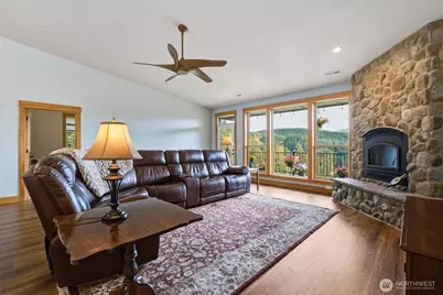 650 Agate Creek Drive, Kalama, WA 98625 - Photo 13