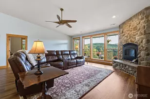 650 Agate Creek Dr, Kalama, WA 98625 - Photo 13