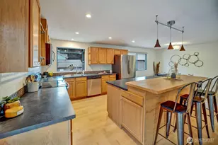 13732 A Corliss Ave N, Seattle, WA 98133 - Photo 11