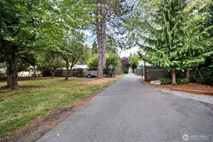 13732 A Corliss Ave N, Seattle, WA 98133 - Photo 33