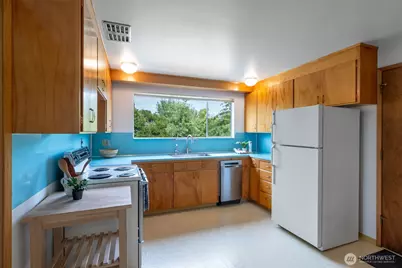 9612 55th Avenue S, Seattle, WA 98118 - Photo 11