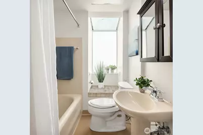 5208 36th Avenue NE, Seattle, WA 98105 - Photo 17