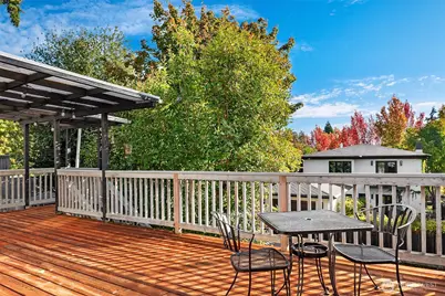 5208 36th Avenue NE, Seattle, WA 98105 - Photo 25