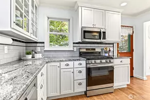 2815 NW 96th St, Seattle, WA 98117 - Photo 11