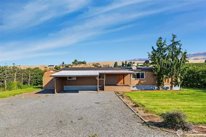 2931 5th Street NE, East Wenatchee, WA 98802 - Photo 3