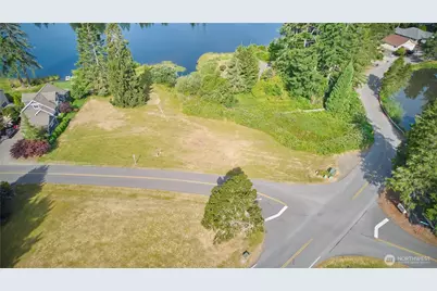 20 E Lakeshore Drive, Allyn, WA 98524 - Photo 3