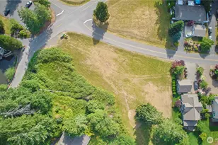 40 E Lakeshore Dr, Allyn, WA 98524 - Photo 1