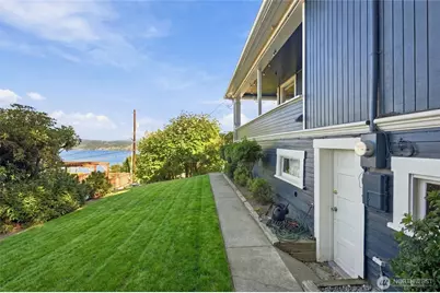 10115 66th Avenue S, Seattle, WA 98178 - Photo 25