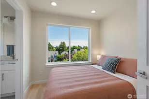 8043 19th Ave NE, Seattle, WA 98115 - Photo 9