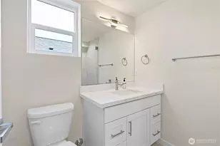 8043 19th Ave NE, Seattle, WA 98115 - Photo 19