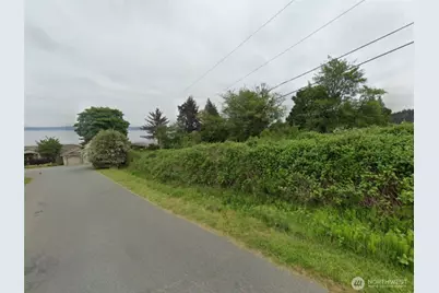 651 E Maplewood Loop, Oak Harbor, WA 98277 - Photo 21