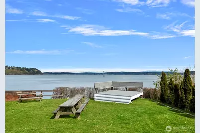 651 E Maplewood Loop, Oak Harbor, WA 98277 - Photo 7