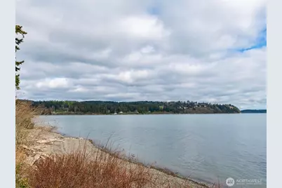 651 E Maplewood Loop, Oak Harbor, WA 98277 - Photo 27