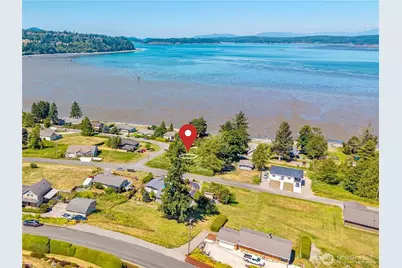 651 E Maplewood Loop, Oak Harbor, WA 98277 - Photo 15